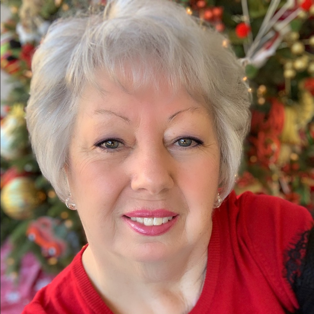 Meet your Posher, Connie